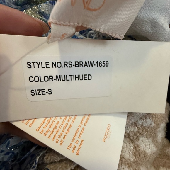 Rococo Sand Blue and White Floral Blouse - Picture 7 of 13